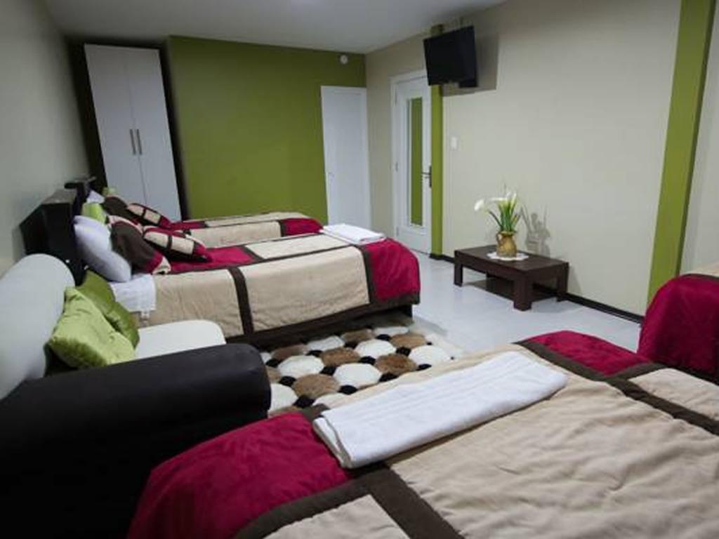 Hotel Las Gardenias Cuenca Esterno foto