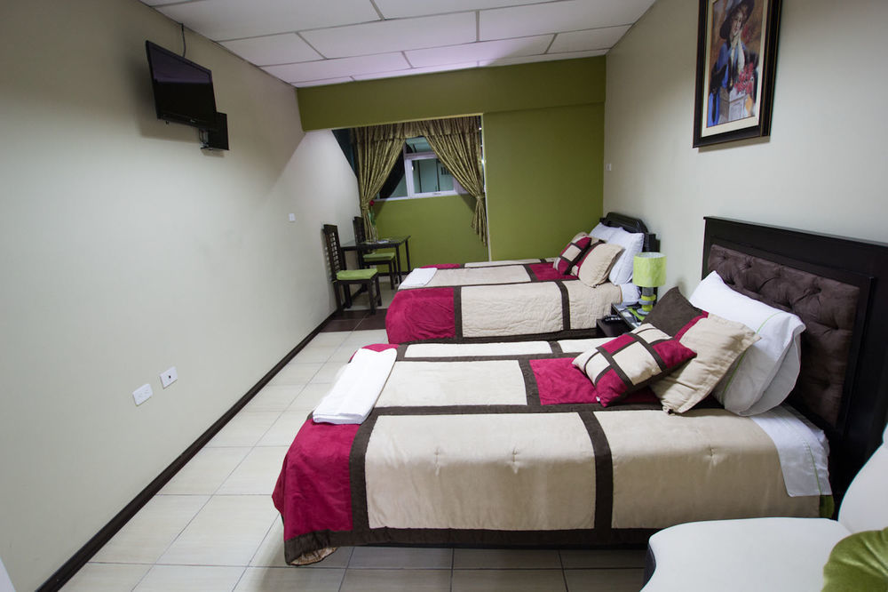 Hotel Las Gardenias Cuenca Esterno foto
