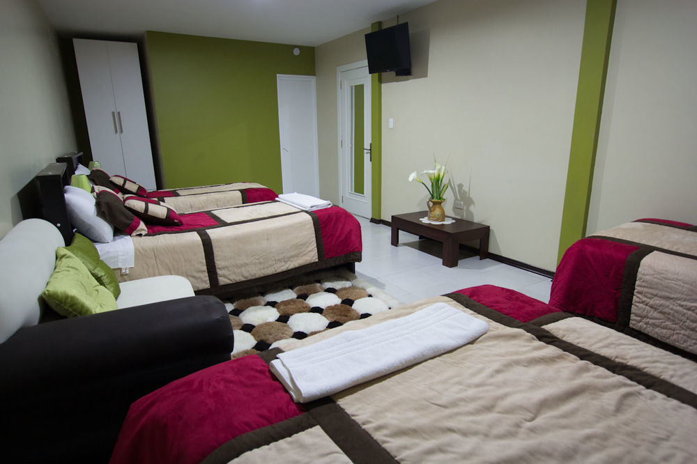 Hotel Las Gardenias Cuenca Esterno foto